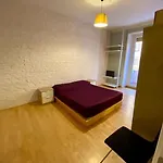 Lovely Apartment Near Metro A Re Di Roma