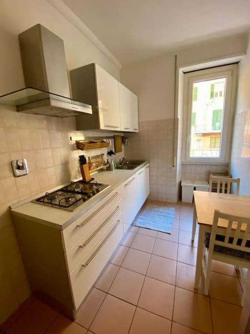 Apartment Lovely Near Metro A Re Di