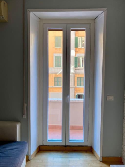 Apartment Lovely Near Metro A Re Di